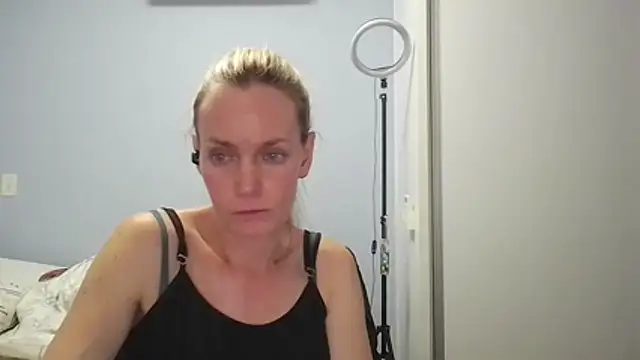 Annylove1 online show from February 2026 01:13:02 AM