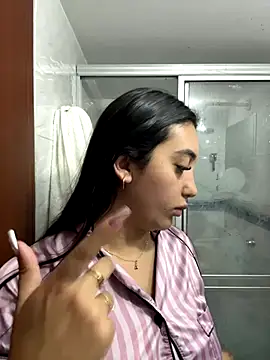 Hannahoff online show from November 2025 05:11:01 PM