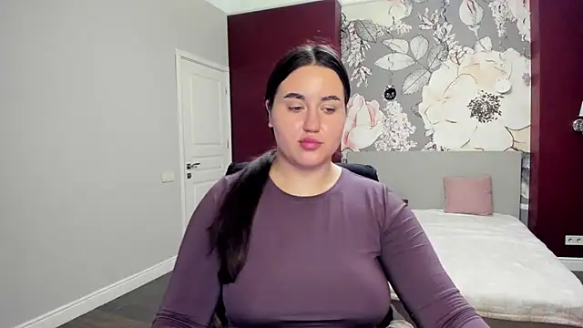 Roxie Bradley online show from November 2025 06:46:01 AM