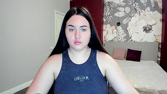 Roxie Bradley online show from February 2026 07:01:01 AM