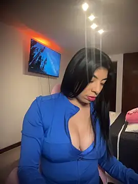 Miaparkerss  online show from November 2025 11:27:02 PM