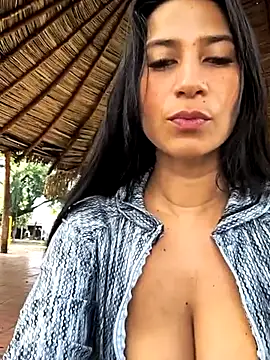 lady-rosse online show from February 2025 07:37:02 PM