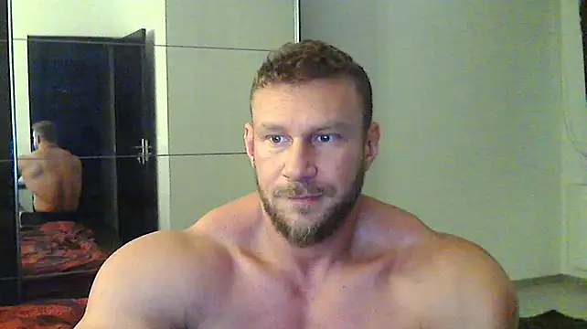Snapshot of muscularkevin chatting on December 2024 01:24:02 PM muscularkevin online show from December 2024 01:24:02 PM