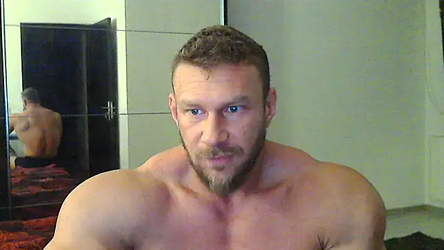 Snapshot of muscularkevin chatting on December 2024 04:42:01 AM muscularkevin online show from December 2024 04:42:01 AM