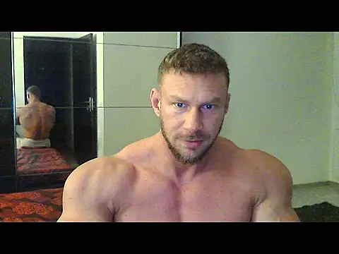 Snapshot of muscularkevin chatting on December 2024 04:43:02 AM muscularkevin online show from December 2024 04:43:02 AM