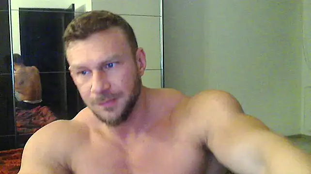 Snapshot of muscularkevin chatting on December 2024 04:45:02 AM muscularkevin online show from December 2024 04:45:02 AM