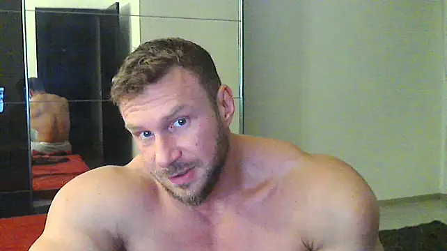 Snapshot of muscularkevin chatting on December 2024 02:17:02 PM muscularkevin online show from December 2024 02:17:02 PM