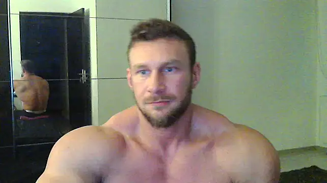 Snapshot of muscularkevin chatting on January 2025 02:35:02 PM muscularkevin online show from January 2025 02:35:02 PM