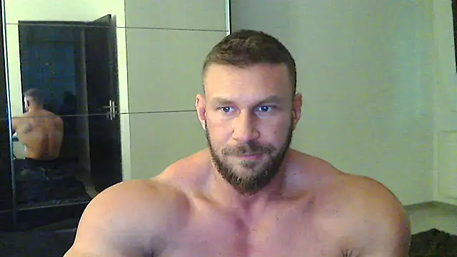 Snapshot of muscularkevin chatting on February 2025 02:20:01 PM muscularkevin online show from February 2025 02:20:01 PM