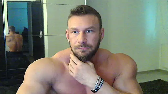 Snapshot of muscularkevin chatting on February 2025 02:06:02 PM muscularkevin online show from February 2025 02:06:02 PM