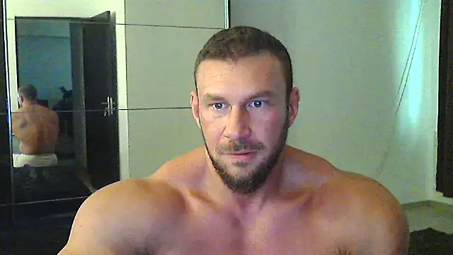 Snapshot of muscularkevin chatting on September 2025 01:22:01 PM muscularkevin online show from September 2025 01:22:01 PM