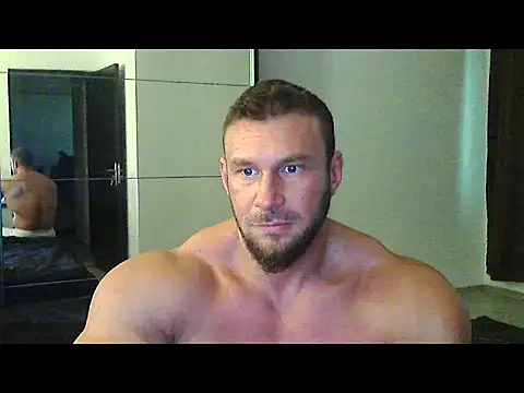 Snapshot of muscularkevin chatting on October 2025 01:07:01 PM muscularkevin online show from October 2025 01:07:01 PM