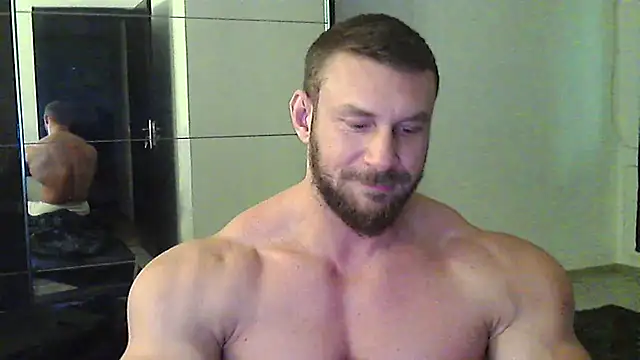 Snapshot of muscularkevin chatting on November 2025 02:17:01 PM muscularkevin online show from November 2025 02:17:01 PM