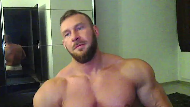 Snapshot of muscularkevin chatting on May 2026 03:23:01 AM muscularkevin online show from May 2026 03:23:01 AM