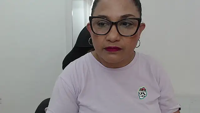 Snapshot of Katha_Marck chatting on October 2025 12:27:01 PM Katha Marck online show from October 2025 12:27:01 PM