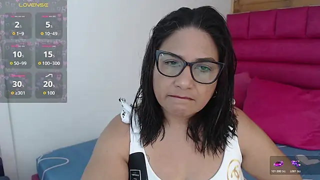 Snapshot of Katha_Marck chatting on May 2026 12:43:01 PM Katha Marck online show from May 2026 12:43:01 PM