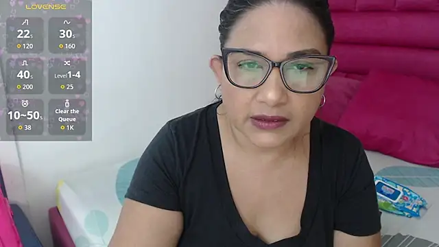 Snapshot of Katha_Marck chatting on May 2026 12:44:02 PM Katha Marck online show from May 2026 12:44:02 PM