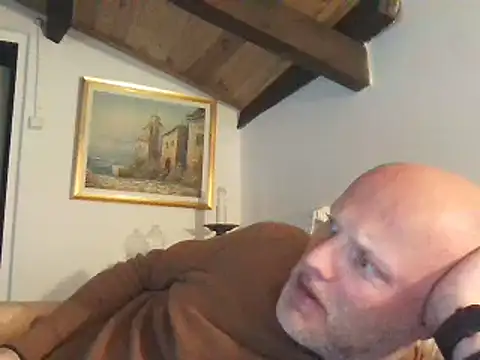 Snapshot of davigochi77bcn chatting on March 2025 09:21:02 PM davigochi77bcn online show from March 2025 09:21:02 PM