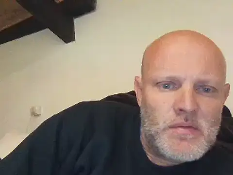 Snapshot of davigochi77bcn chatting on March 2025 08:29:02 PM davigochi77bcn online show from March 2025 08:29:02 PM