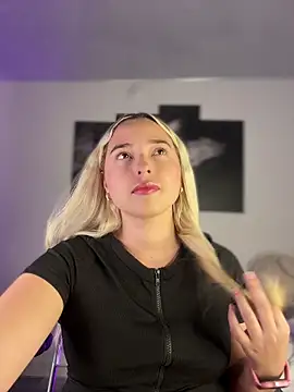 Irisweet  online show from November 2025 09:38:02 PM