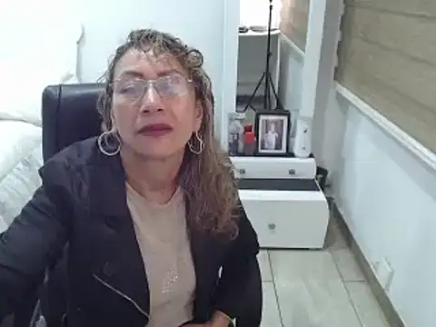 jesy hot online show from February 2025 11:59:02 PM