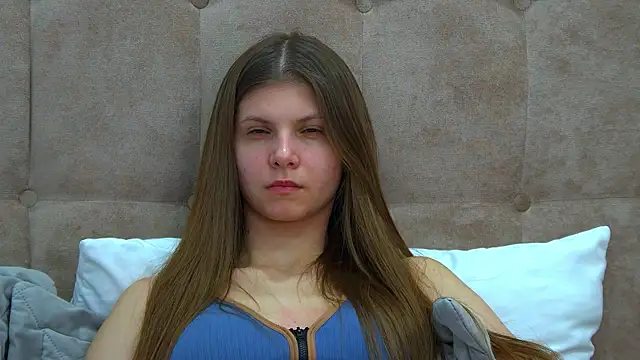 AudreyBarlow online show from February 2025 03:38:02 PM