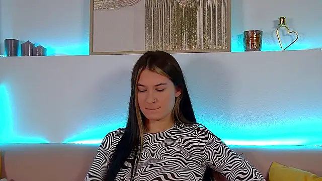 Snapshot of RachelSimpson chatting on March 2025 06:30:01 PM RachelSimpson online show from March 2025 06:30:01 PM