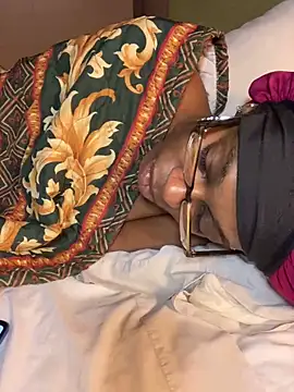 Jasmine FullsShine online show from November 2025 10:26:01 AM