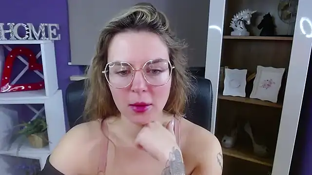 Zoey Erotic online show from January 2026 05:32:02 AM