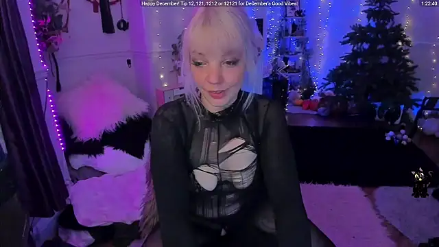 Snapshot of AliceW0lf chatting on December 2025 04:48:02 PM AliceW0lf online show from December 2025 04:48:02 PM