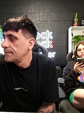 Elnonoykeila77 online show from November 2025 10:21:01 PM