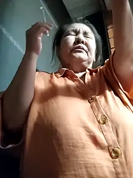 Zulfiya Bruce online show from March 2025 06:12:02 PM