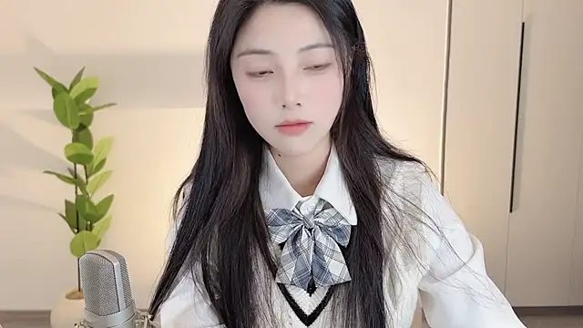 HaagenDazs  online show from February 2025 01:02:01 PM