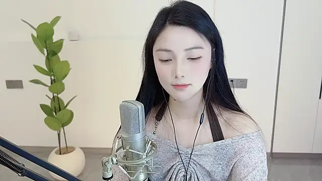 HaagenDazs  online show from March 2025 04:24:01 AM