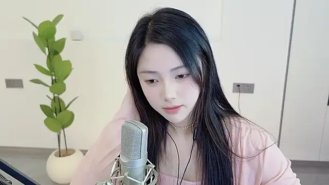 HaagenDazs  online show from March 2025 01:04:01 AM