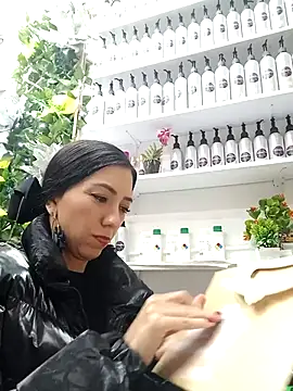 LunaZambrano online show from March 2025 11:31:02 PM