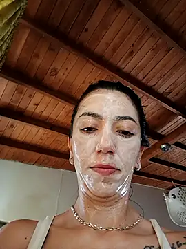 LunaZambrano online show from October 2025 02:59:02 PM