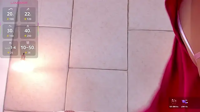 aisha vs online show from November 2025 12:49:01 PM