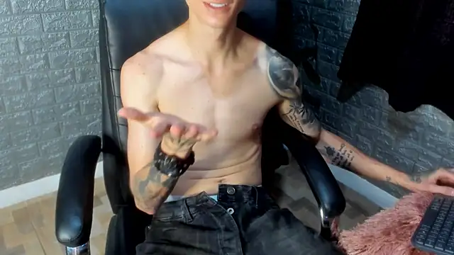 Dmtry6 online show from November 2025 05:48:01 PM