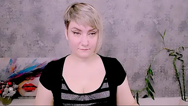 Djullia online show from December 2025 07:13:02 AM