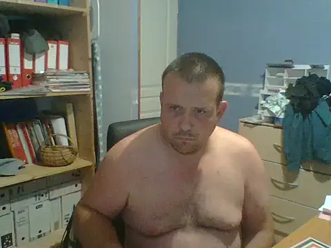 Snapshot of manubm03 chatting on June 2026 07:47:02 AM manubm03 online show from June 2026 07:47:02 AM