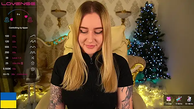 Snapshot of ArolinaNight chatting on January 2025 08:54:02 PM ArolinaNight online show from January 2025 08:54:02 PM