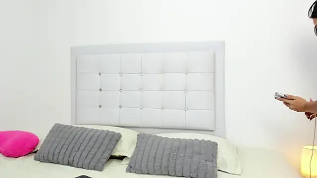 Sofia Blosom online show from December 2025 12:53:01 AM