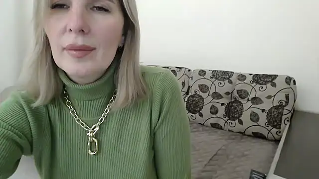 sensualEmilia online show from October 2025 06:24:01 PM