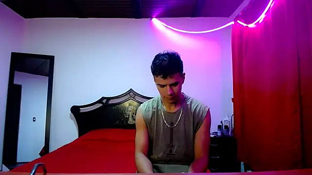 Snapshot of Deiby_casas chatting on February 2025 05:30:01 AM Deiby casas online show from February 2025 05:30:01 AM