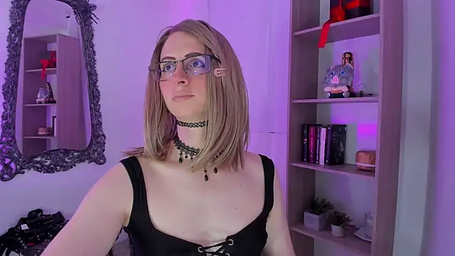 KimberlyJohnsoon online show from November 2025 03:37:02 PM