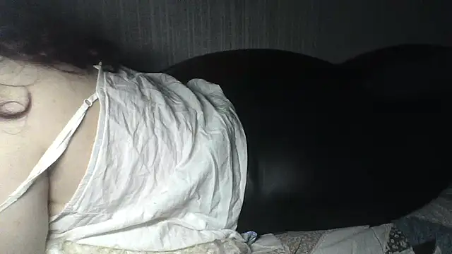 Snapshot of Alma_Evelynne chatting on March 2026 08:15:01 PM Alma Evelynne online show from March 2026 08:15:01 PM