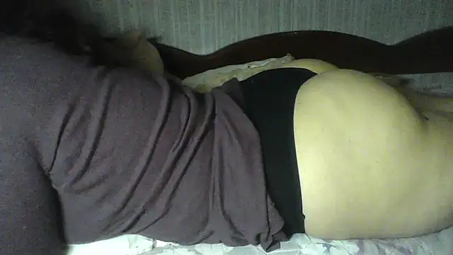 Snapshot of Alma_Evelynne chatting on March 2026 06:40:01 PM Alma Evelynne online show from March 2026 06:40:01 PM