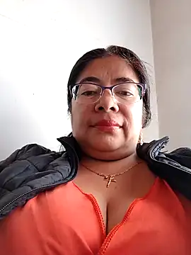 Snapshot of __valentina18 chatting on December 2024 01:12:01 PM   valentina18 online show from December 2024 01:12:01 PM