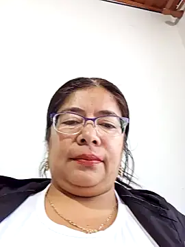 Snapshot of __valentina18 chatting on December 2024 01:05:02 PM   valentina18 online show from December 2024 01:05:02 PM